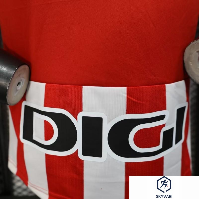 57de95d016950fea.jpg